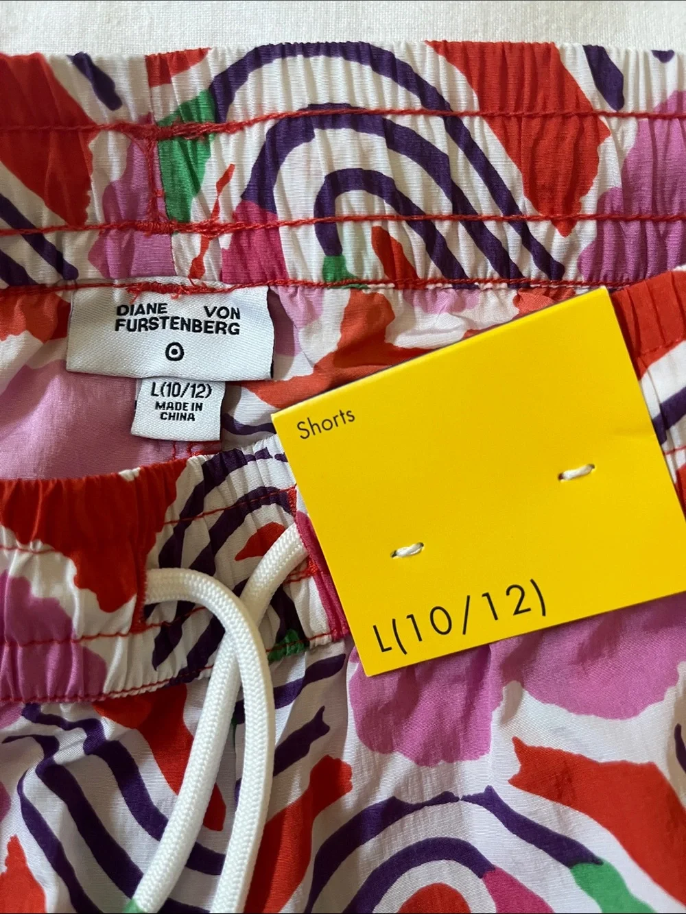 Diane Von Furstenberg great print